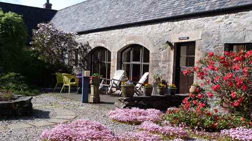 The Cartshed Courtyard Area
